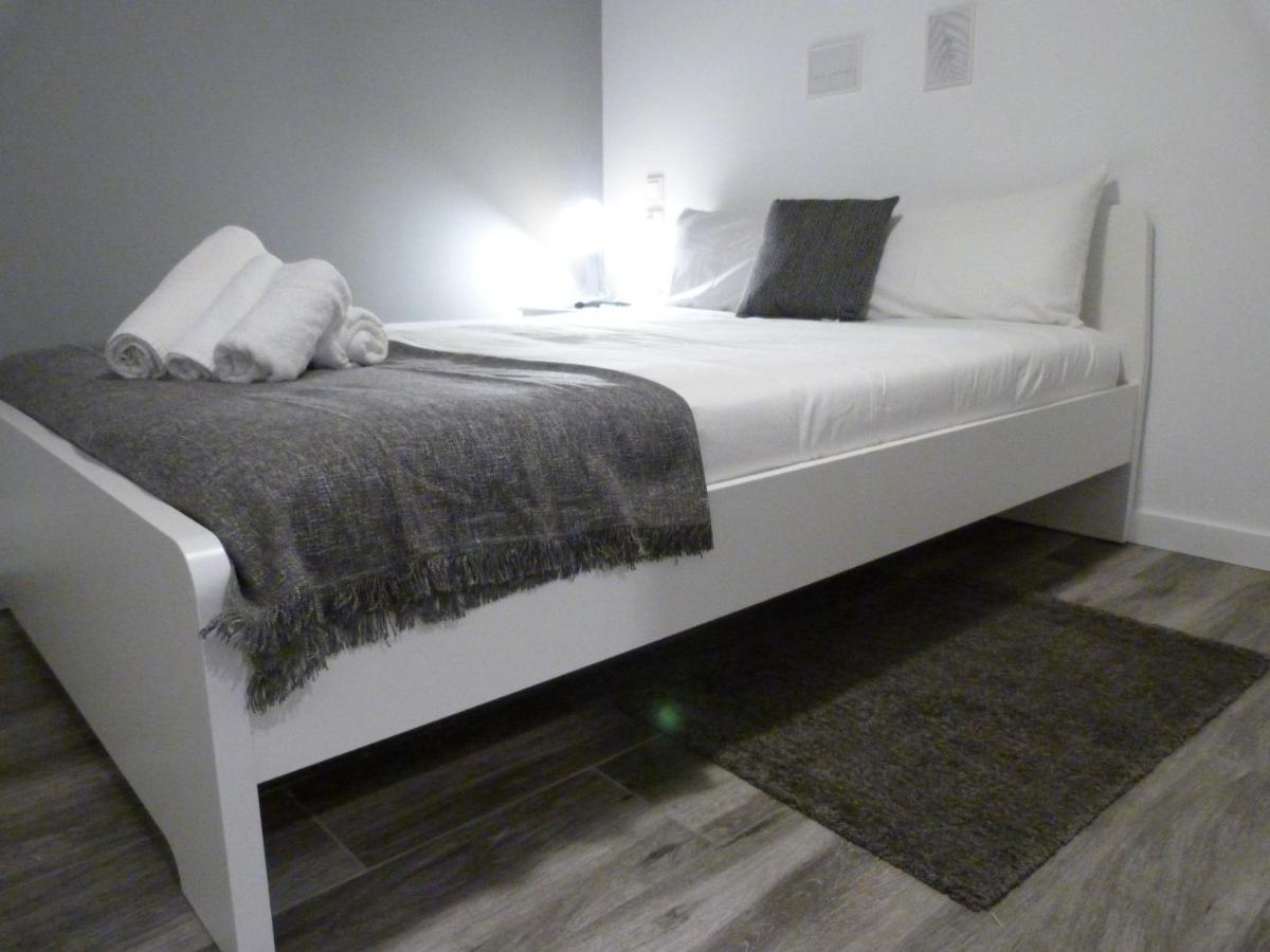Intimo Y Acogedor "Algunos" Con Banera Hidromasaje Lejlighed Valencia Eksteriør billede